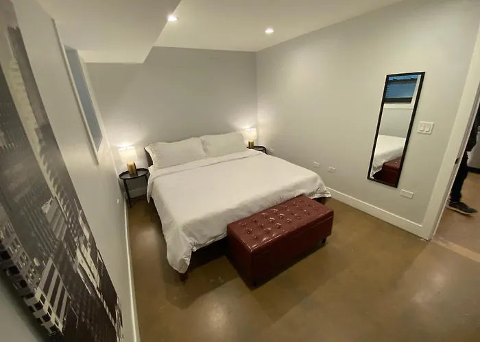 Holiday home Logan Square Oasis *