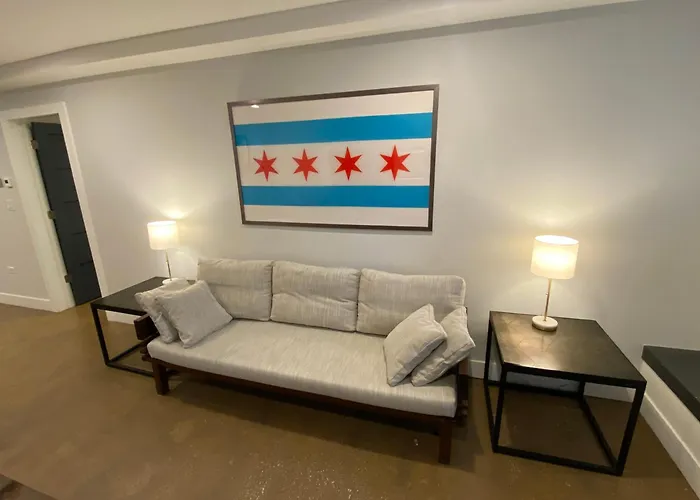 Logan Square Oasis * Chicago